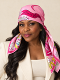 Foulard Louis Vuitton – Rose porté sur la tête