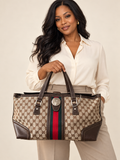Sac Gucci porté par une mannequin